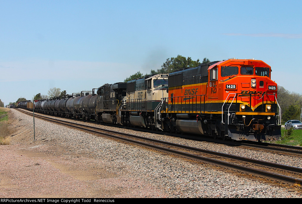 BNSF 1425